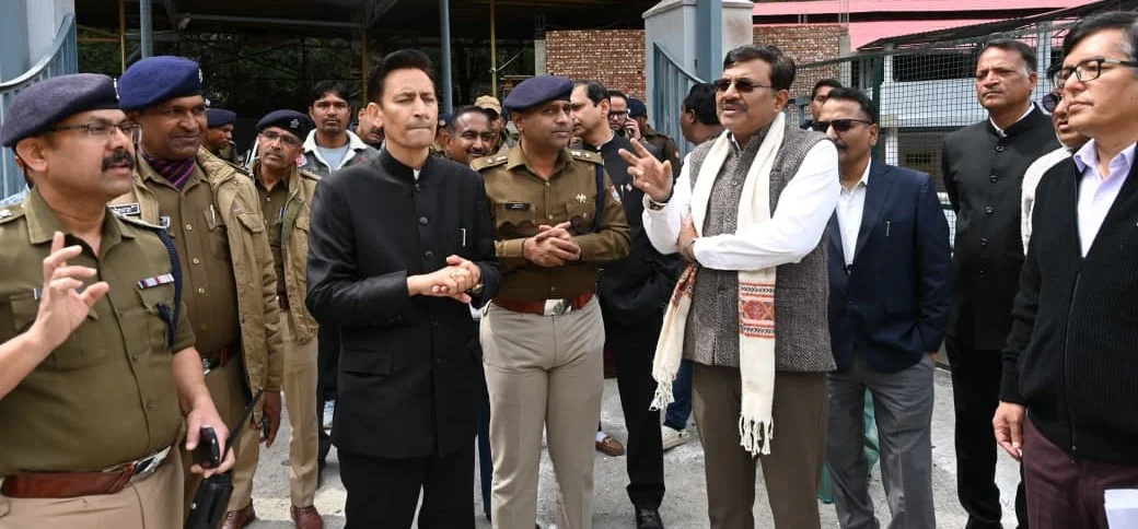 Uttarakhand News- कैंची धाम जाम से निजात की तैयारी: सीएस ने भवाली बाईपास व निर्माण कार्यों का किया निरीक्षण, कहा- सीजन से पहले यातायात सुचारू हो….