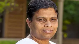 Acharya-Balkrishna-1788763564143_m.webp